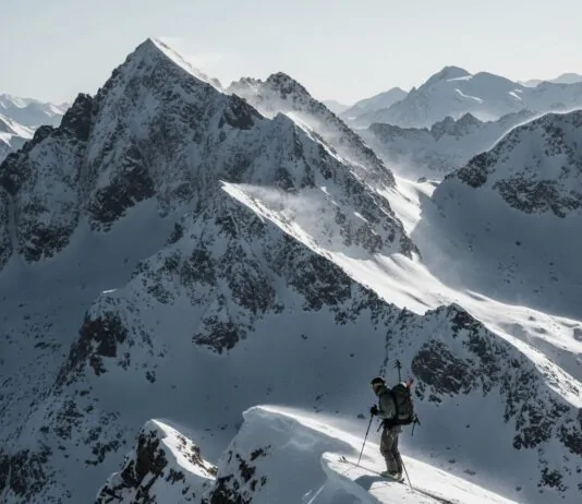 Vroege sneeuwval in Alpen, Scandinavië en Canada sneeuwval nov 2025