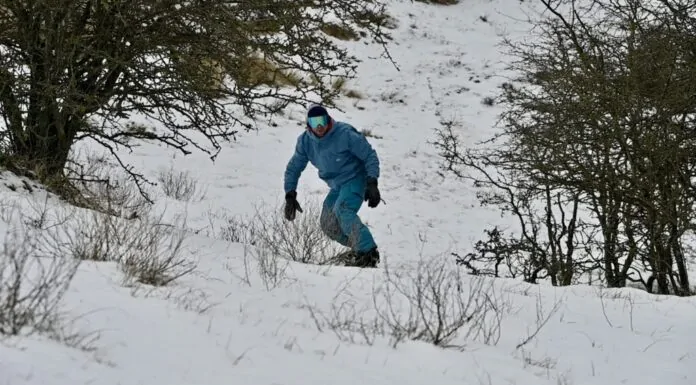 snowboarden in de duinen